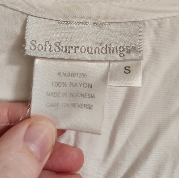 Beautiful Lacy SOFT SURROUNDINGS Scalloped Y2k Blouse - Picture 4 of 7